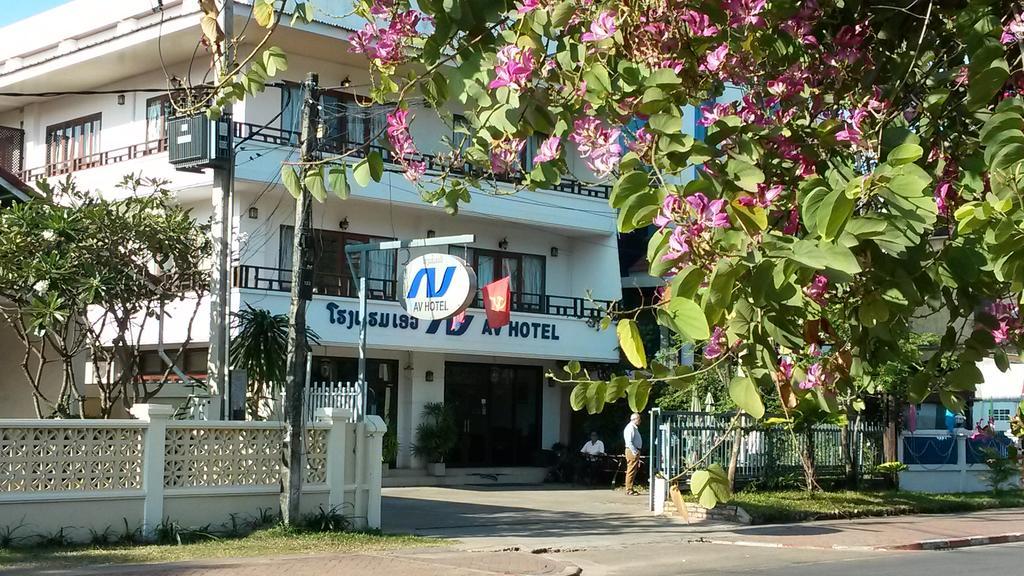 Av Hotel Вьентьян Экстерьер фото