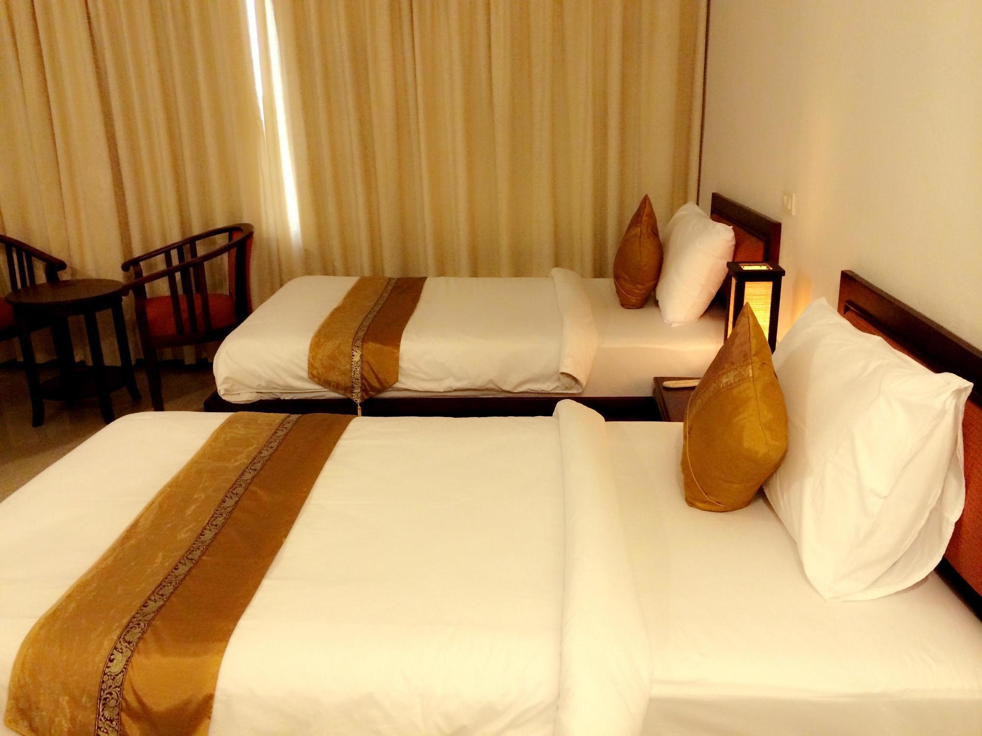 Av Hotel Вьентьян Экстерьер фото