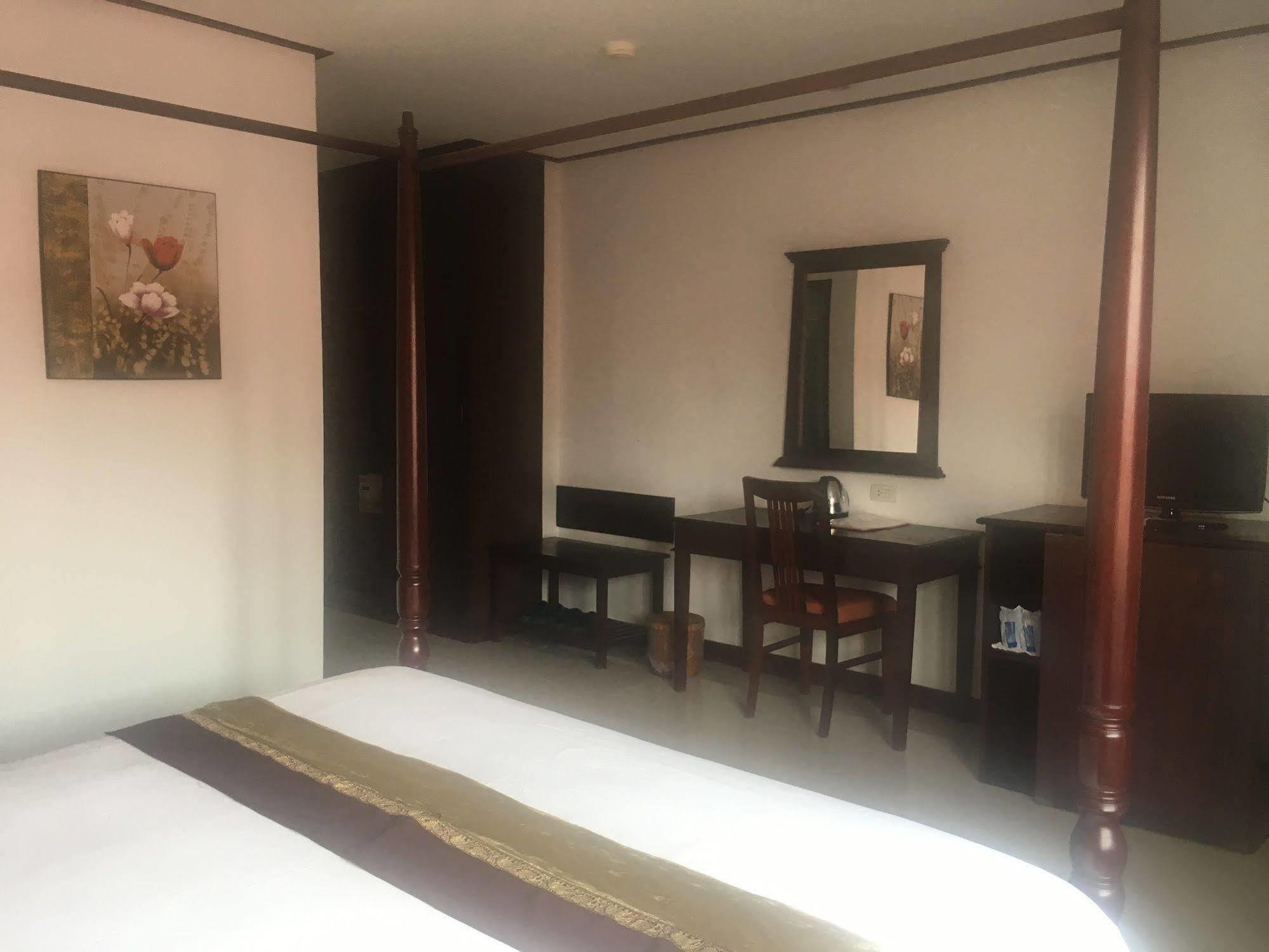 Av Hotel Вьентьян Экстерьер фото