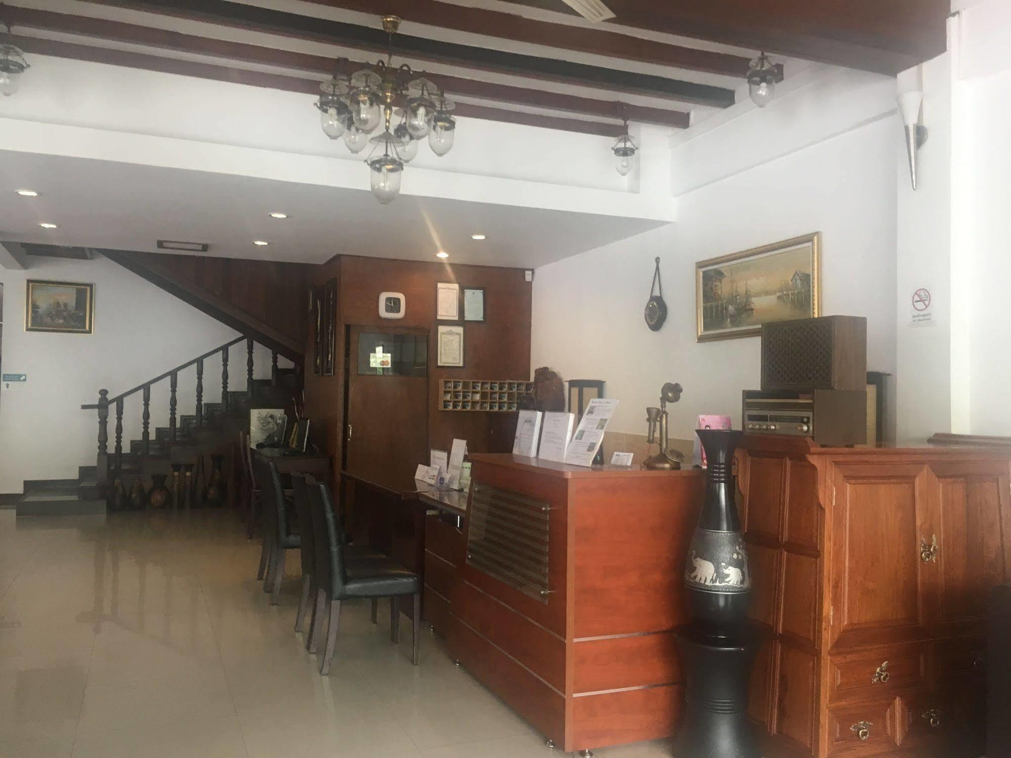 Av Hotel Вьентьян Экстерьер фото